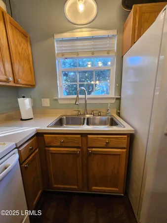 $1,800 | 1105 13th Street, Unit E, Port Royal, SC 29935