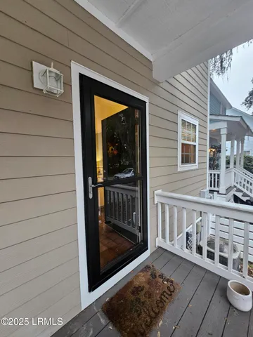 $1,800 | 1105 13th Street, Unit E, Port Royal, SC 29935