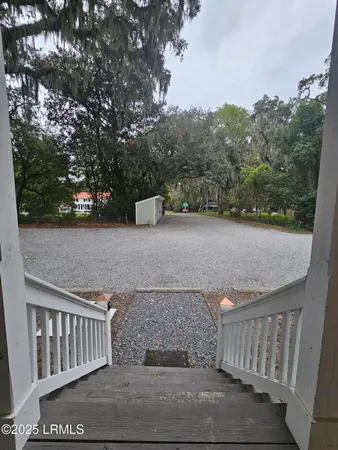 $1,800 | 1105 13th Street, Unit E, Port Royal, SC 29935