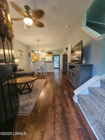 $1,800 | 1105 13th Street, Unit E, Port Royal, SC 29935