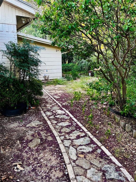 701 County Road 319 Early, TX 76802 - Photo 4 of 33 View of yard