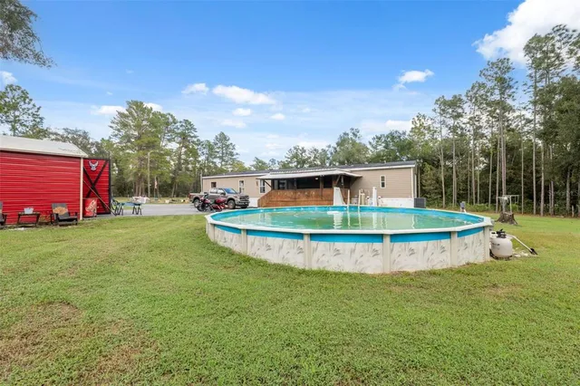 a view of a tennis court