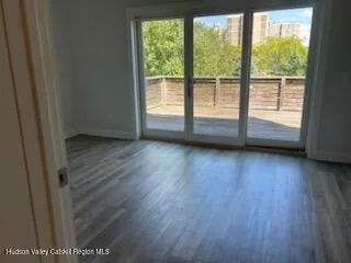 $2,700 | 134 Warren Street, Unit 2, Hudson, NY 12534