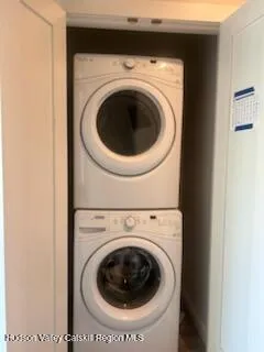 $2,700 | 134 Warren Street, Unit 2, Hudson, NY 12534