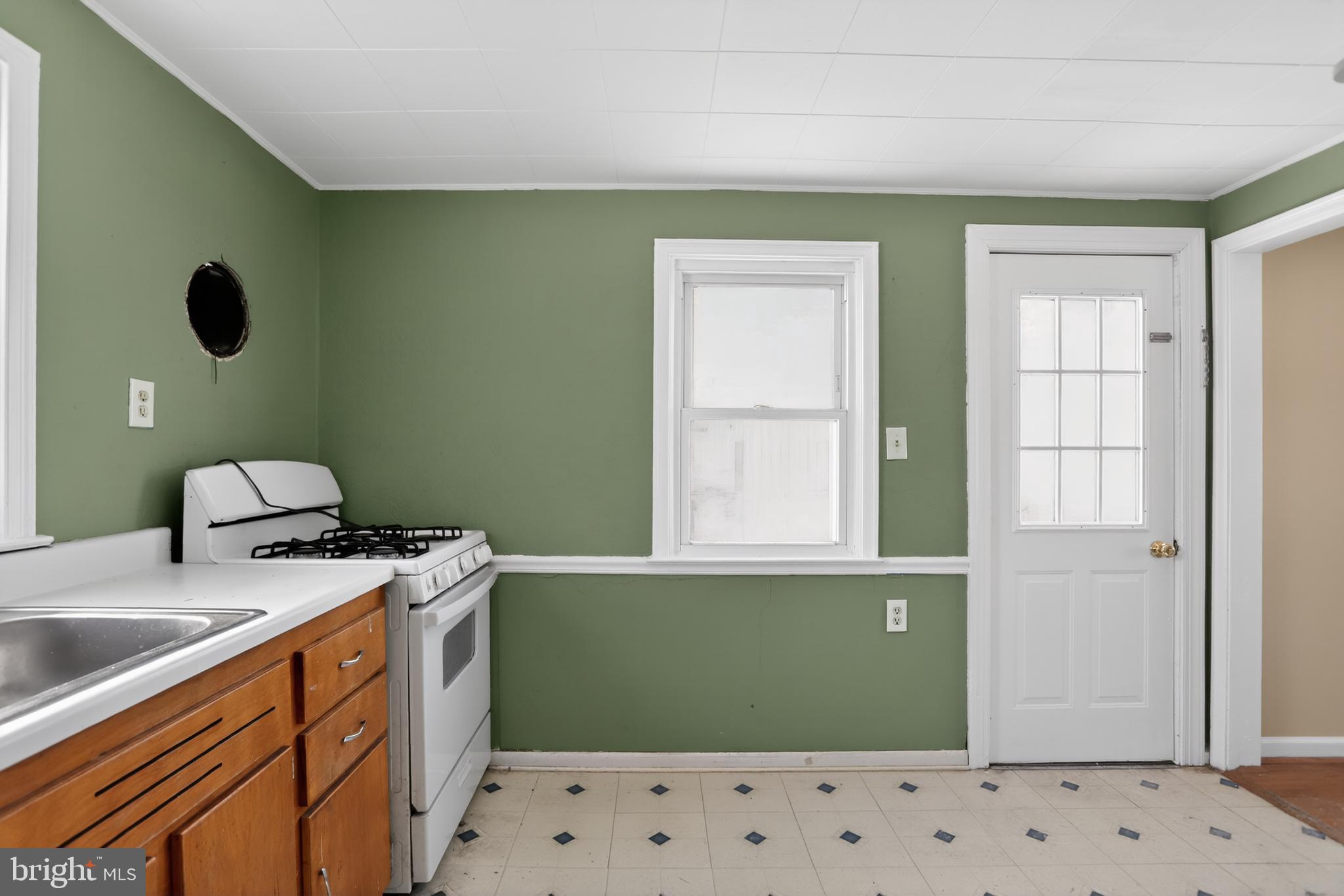 1825 Dutton Mill Road Aston, PA 19014 - Photo 12 of 38