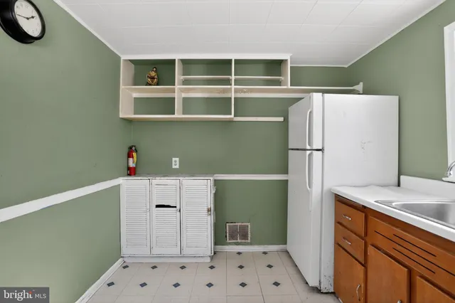 $290,000 | 1825 Dutton Mill Road, Aston, PA 19014