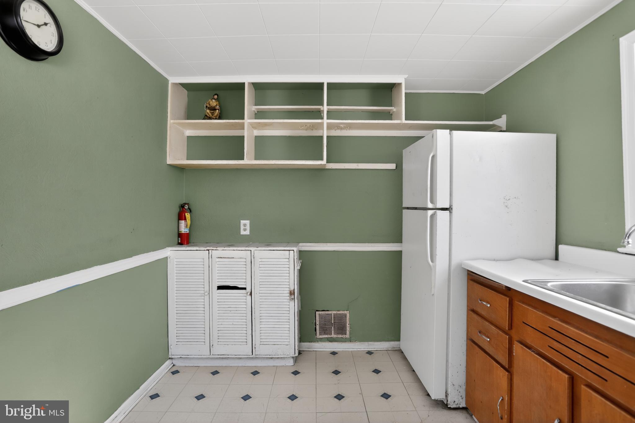 1825 Dutton Mill Road Aston, PA 19014 - Photo 14 of 38