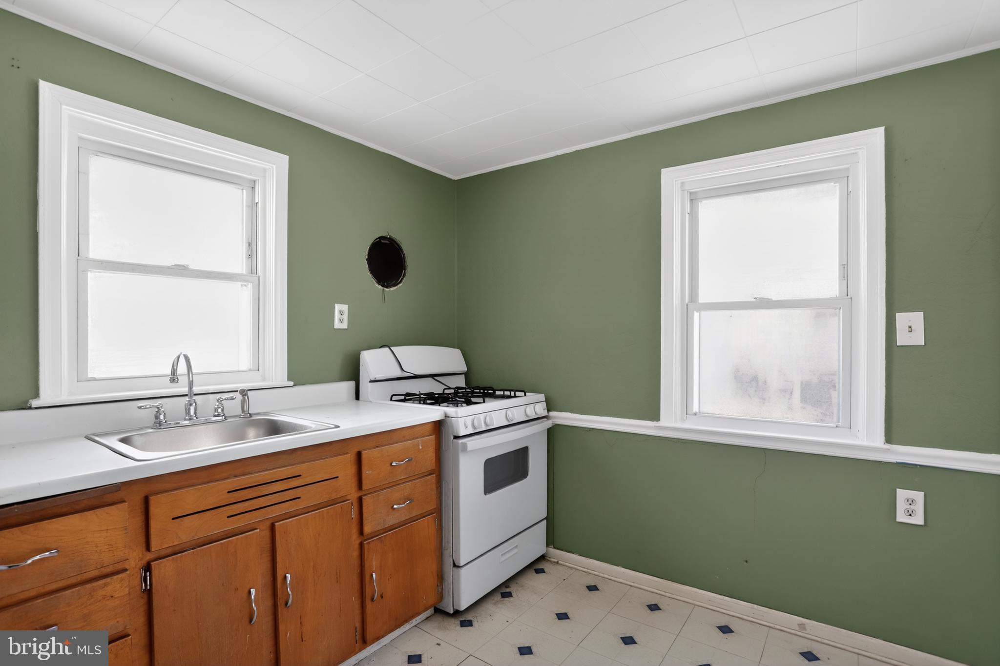 1825 Dutton Mill Road Aston, PA 19014 - Photo 24 of 38