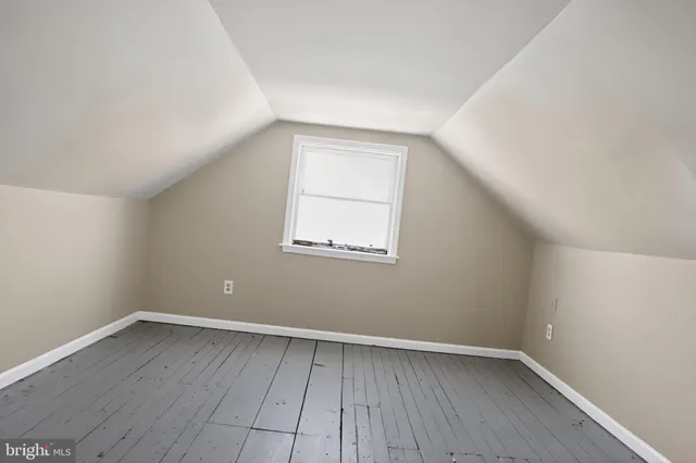 $290,000 | 1825 Dutton Mill Road, Aston, PA 19014