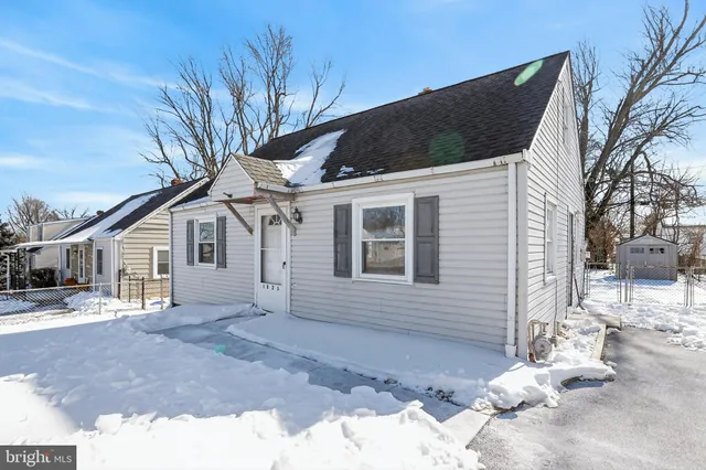 $290,000 | 1825 Dutton Mill Road, Aston, PA 19014