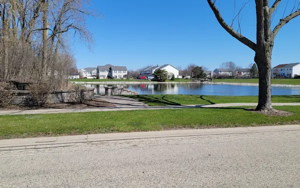 $250,000 | 634 Arbor Circle, Unit 634, Lakemoor, IL 60051