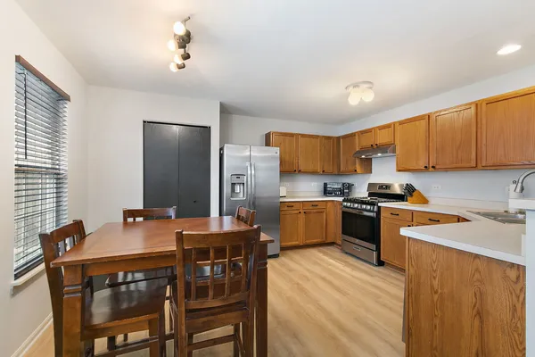 $250,000 | 634 Arbor Circle, Unit 634, Lakemoor, IL 60051