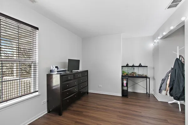 $250,000 | 634 Arbor Circle, Unit 634, Lakemoor, IL 60051