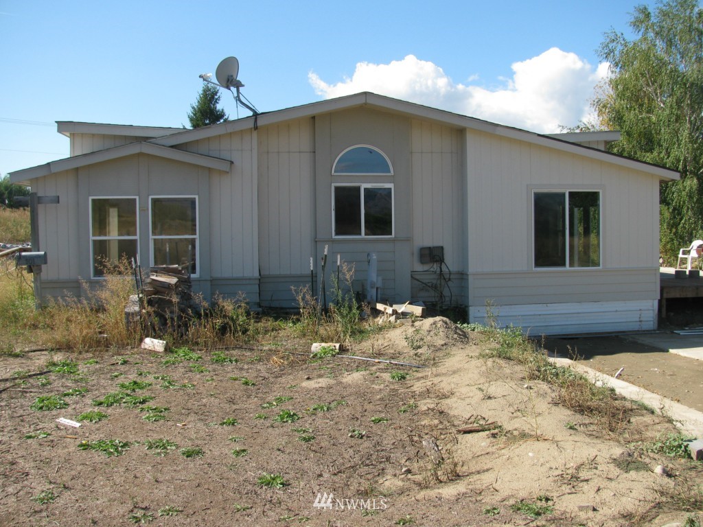 52 Woods Road Omak, WA 98841 - Photo 4 of 24