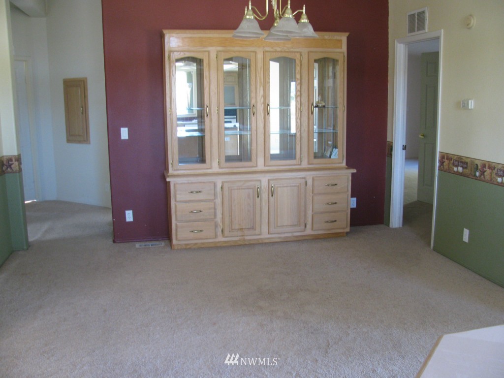 52 Woods Road Omak, WA 98841 - Photo 6 of 24