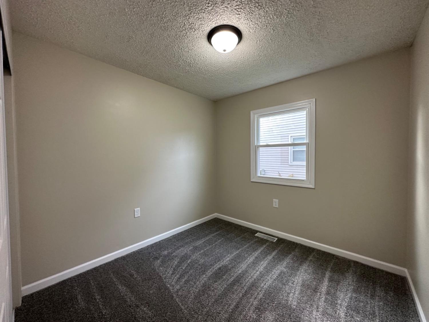 703 Juniper Road Valparaiso, IN 46385 - Photo 12 of 16 1500x1125