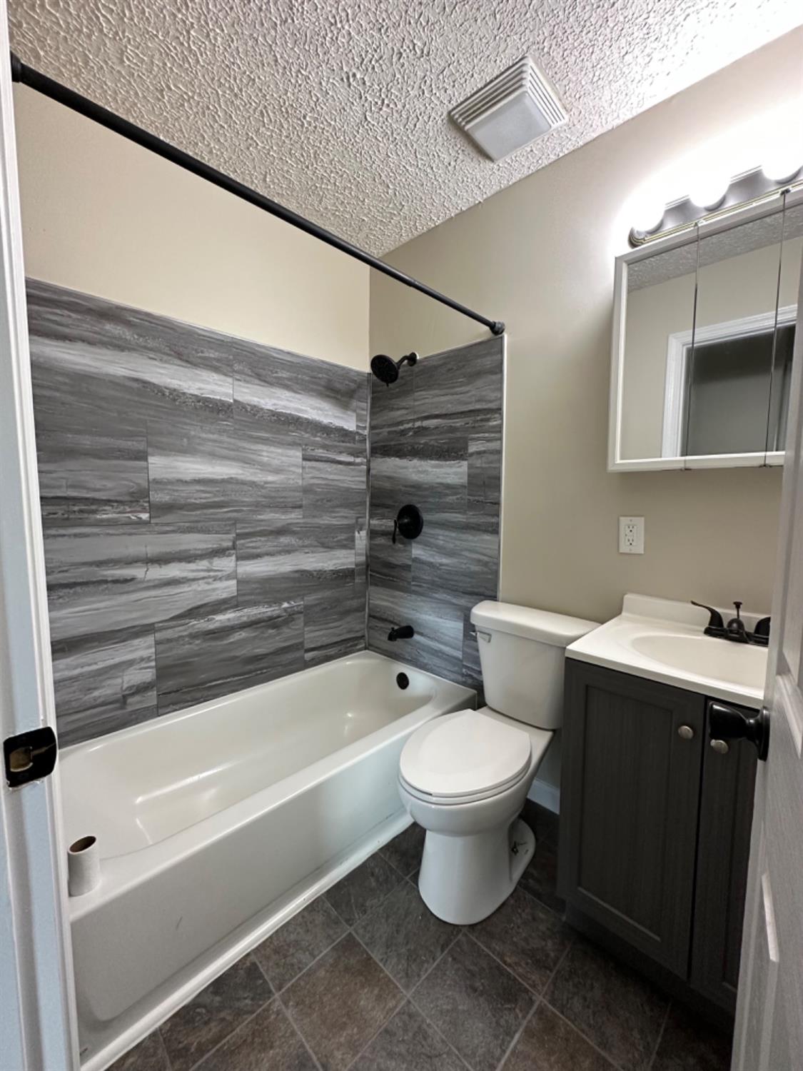 703 Juniper Road Valparaiso, IN 46385 - Photo 13 of 16 1125x1500