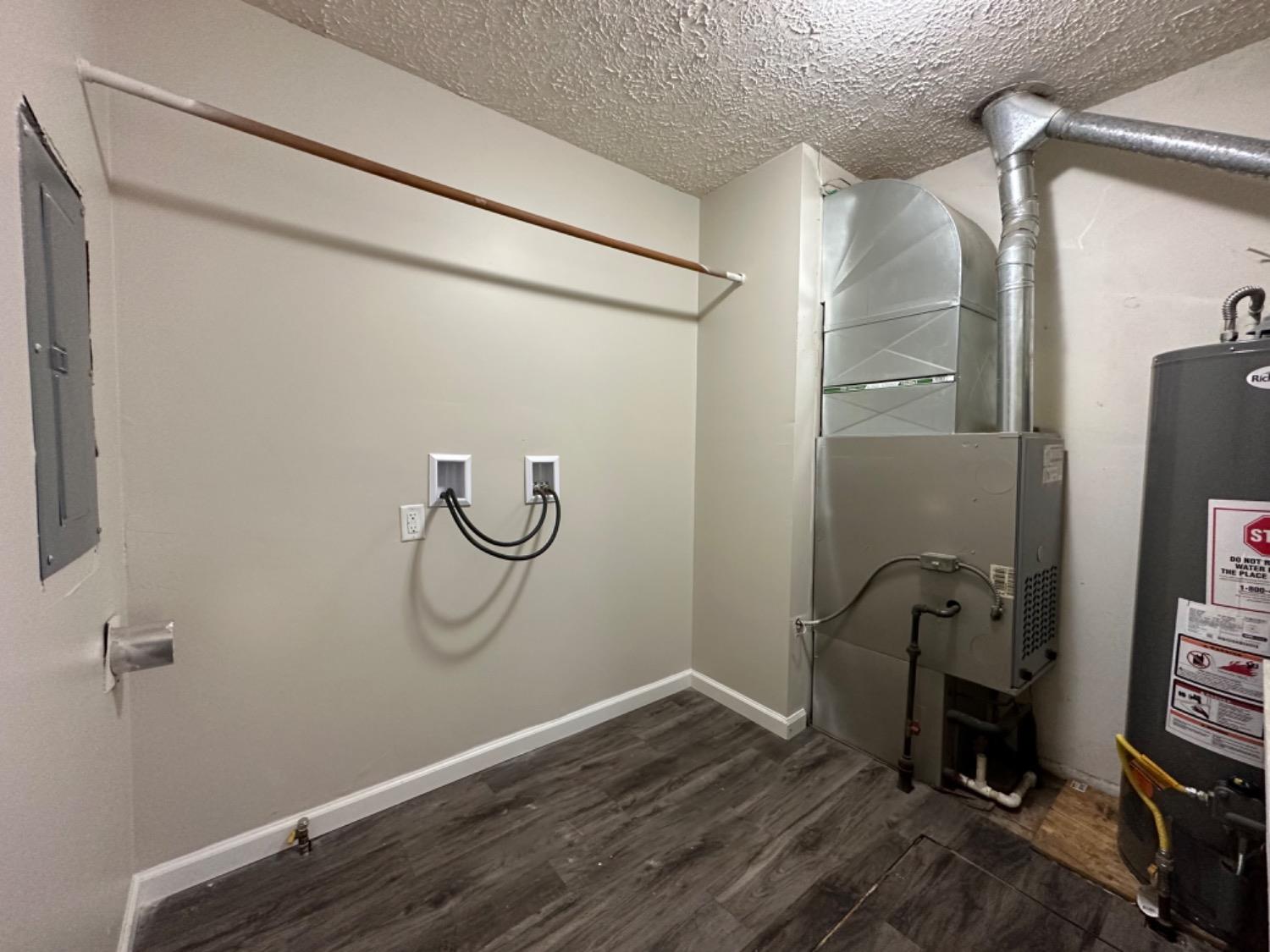 703 Juniper Road Valparaiso, IN 46385 - Photo 14 of 16 1500x1125