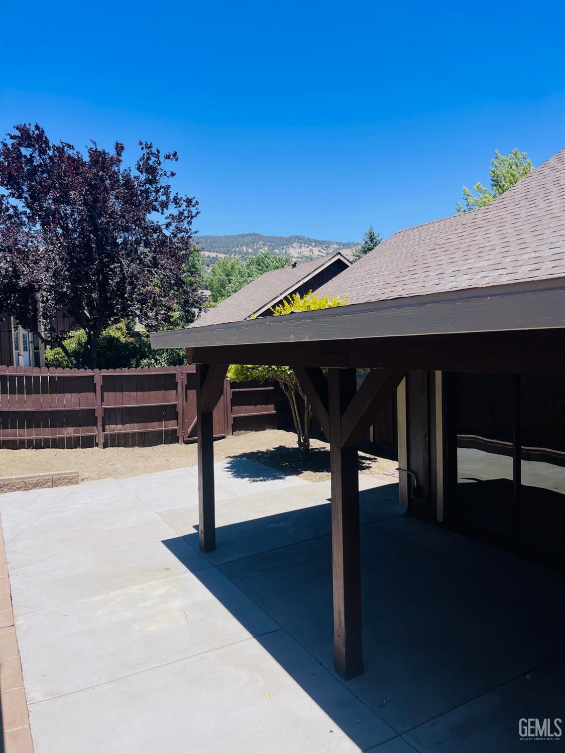 Undisclosed Address Tehachapi, CA 93561 - Photo 26 of 29 a view of a chairs and table on the terrace