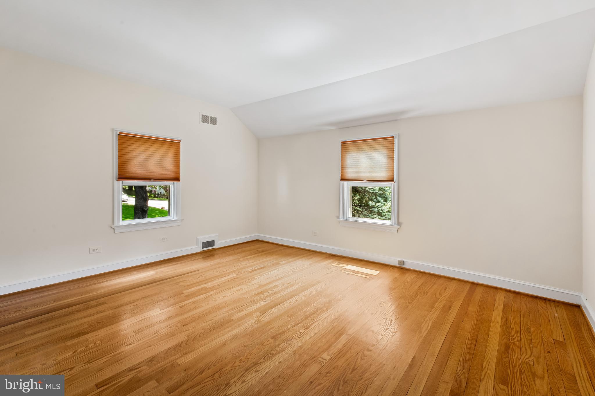 302 Weatherbee Road Towson, MD 21286 - Photo 34 of 46 Bedroom 2