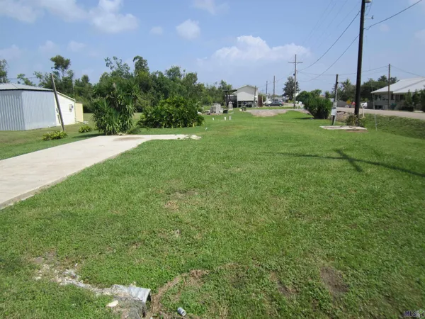 $30,000 | 18915 Highway 3235, Galliano, LA 70354