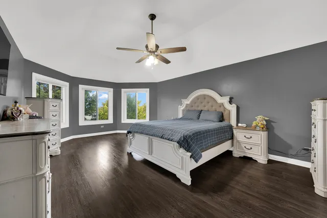 $664,900 | 4823 West 106th Street, Oak Lawn, IL 60453