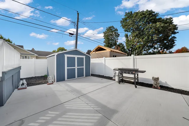 $664,900 | 4823 West 106th Street, Oak Lawn, IL 60453