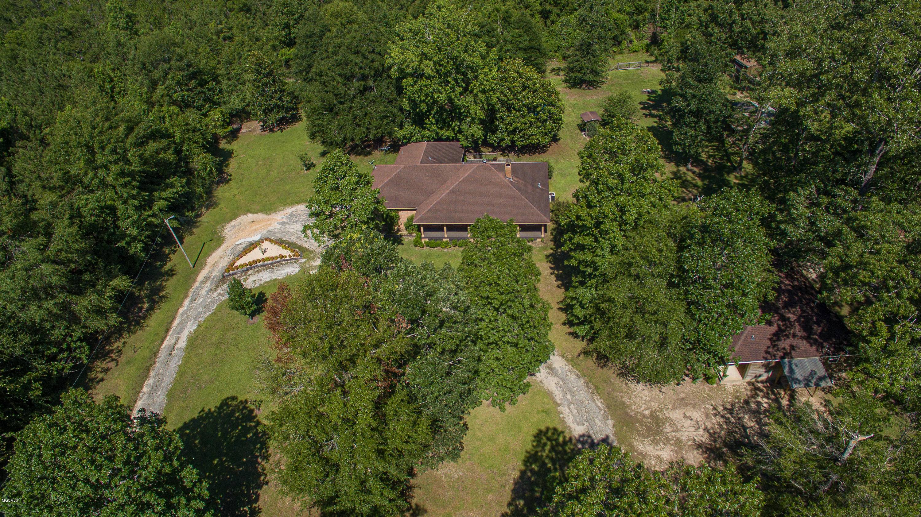 96 Denson Road Wiggins, MS 39577 - Photo 4 of 50 96 Denson-201