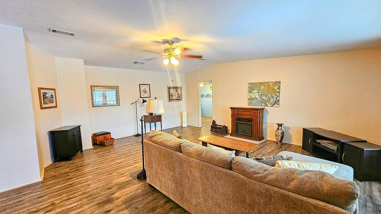 255 Shells End Place, Unit 361 Cocoa, FL 32926 - Photo 10 of 26 Living room Third view