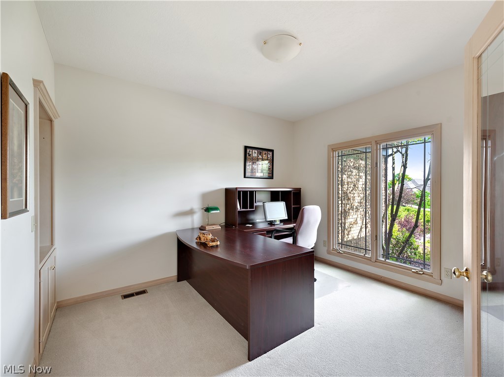 6137 Isley Road Northwest Canton, OH 44718 - Photo 3 of 35 Private office with large windows for natural light.