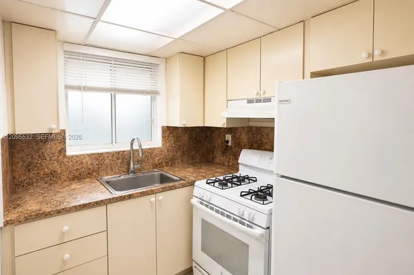 $1,550 | 2799 East 4th Avenue, Unit 7, Hialeah, FL 33013