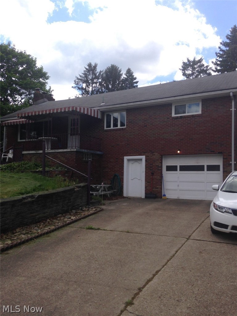 1641 Hall's Road Colliers, WV 26035 - Photo 3 of 23