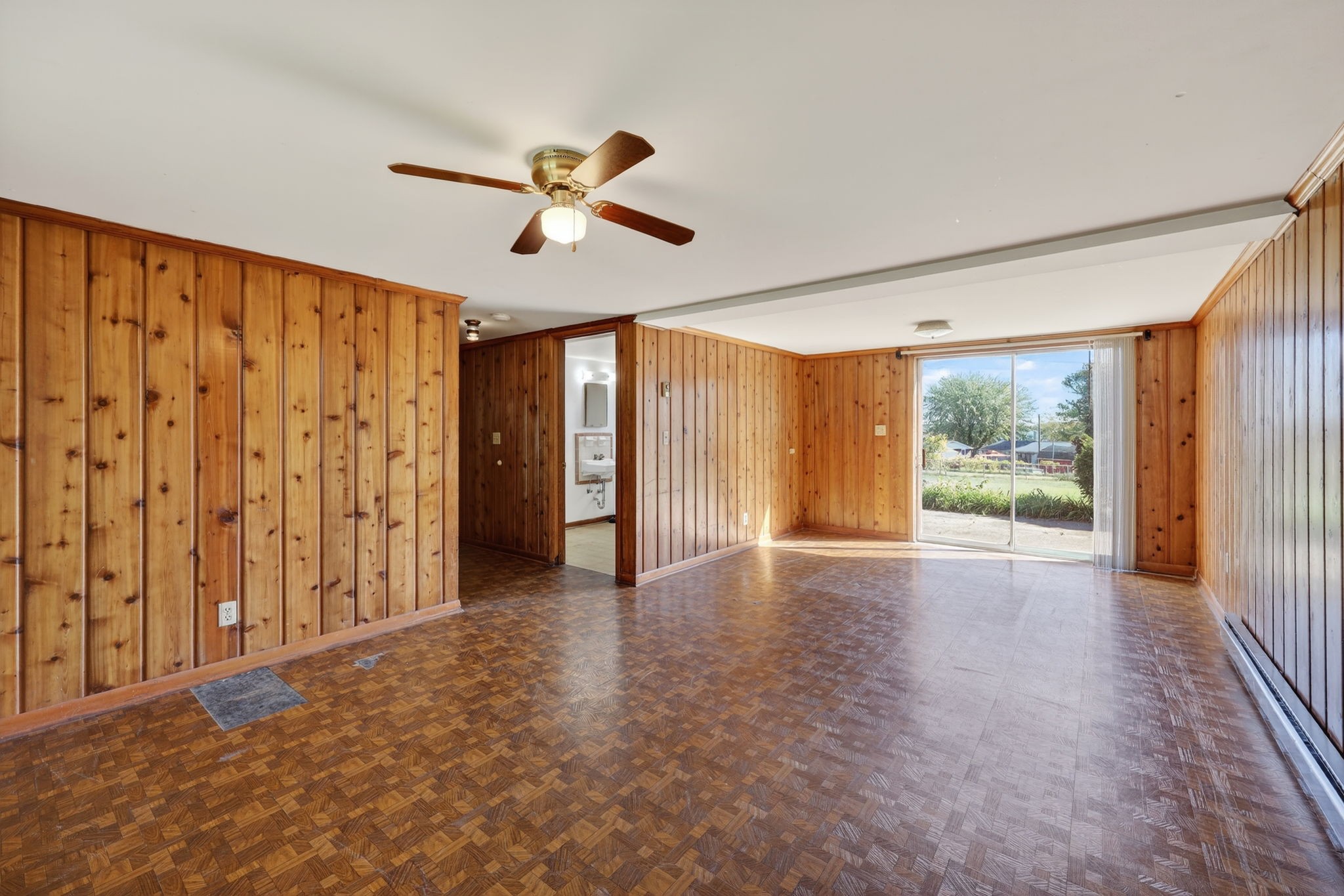 103 Fischer Drive Springfield, TN 37172 - Photo 33 of 45 a view of a livingroom with wooden floor and entryway