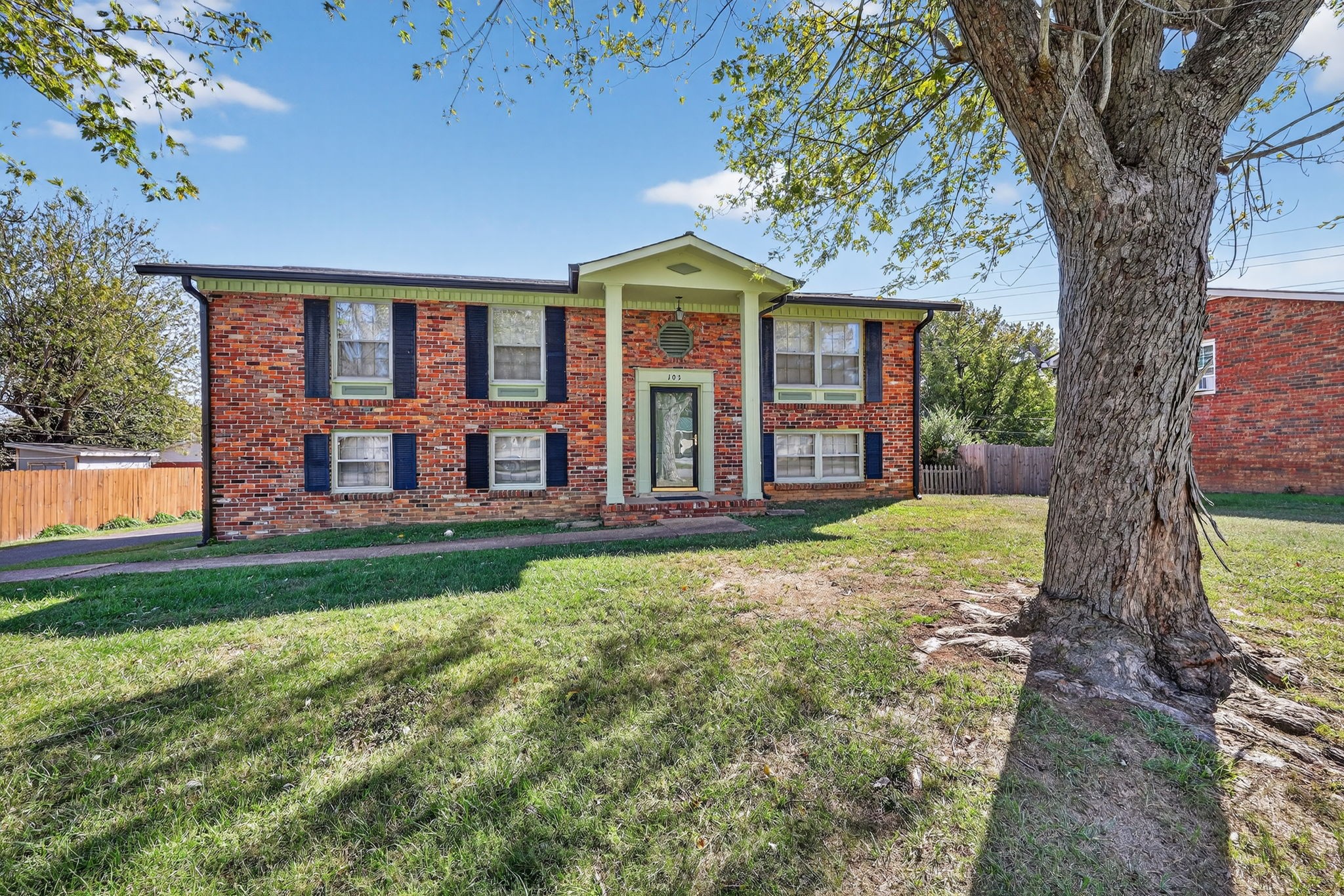 103 Fischer Drive Springfield, TN 37172 - Photo 5 of 45 front view of a house with a yard