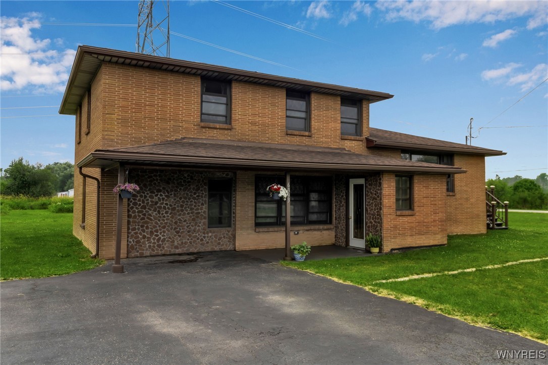 6393 Aiken Road Pendleton, NY 14094 - Photo 3 of 47