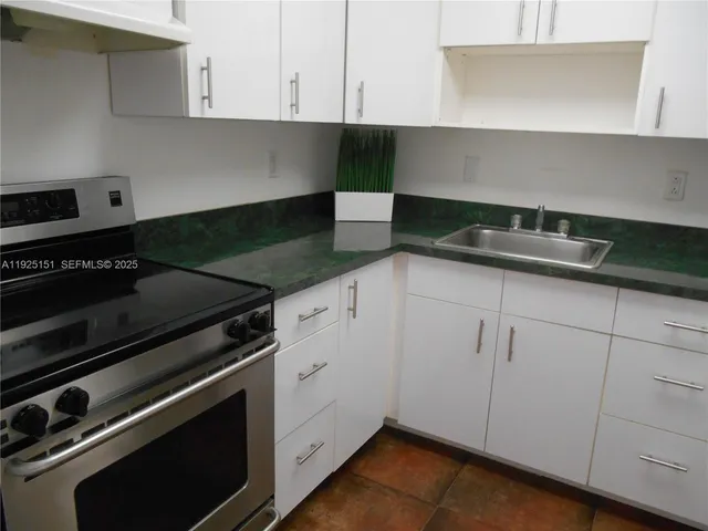 $1,850 | 4910 Northwest 79th Avenue, Unit 105, Doral, FL 33166