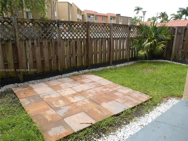 $1,850 | 4910 Northwest 79th Avenue, Unit 105, Doral, FL 33166
