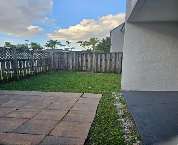 $1,850 | 4910 Northwest 79th Avenue, Unit 105, Doral, FL 33166