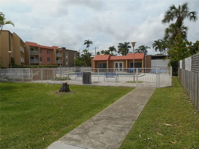 $1,850 | 4910 Northwest 79th Avenue, Unit 105, Doral, FL 33166