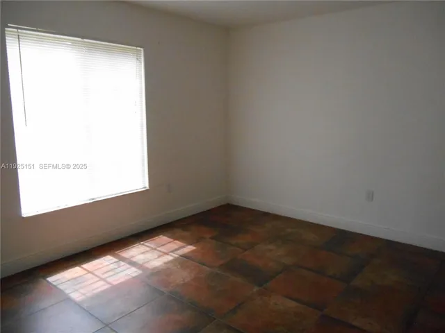 $1,850 | 4910 Northwest 79th Avenue, Unit 105, Doral, FL 33166