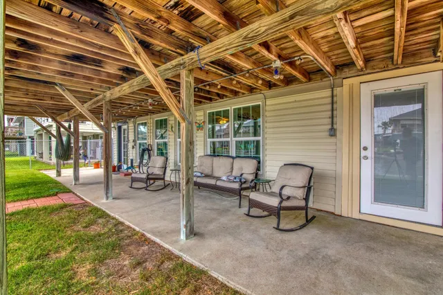 $409,000 | 14 Dolphin Street, Bayou Vista, TX 77563