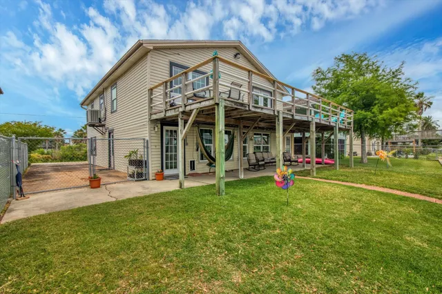 $409,000 | 14 Dolphin Street, Bayou Vista, TX 77563