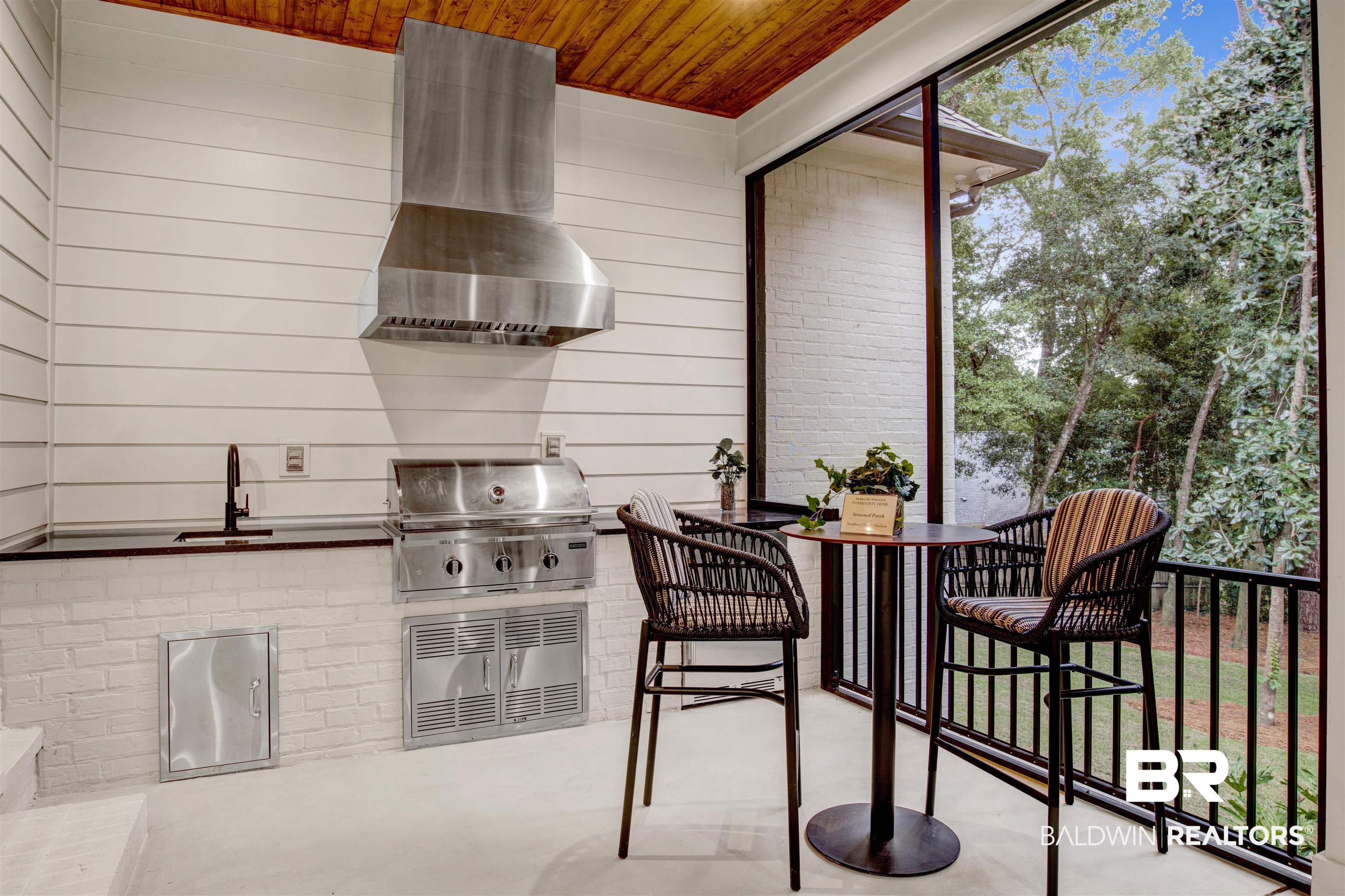 7248 Parker Road Fairhope, AL 36532 - Photo 27 of 55 Sunroom with a sink
