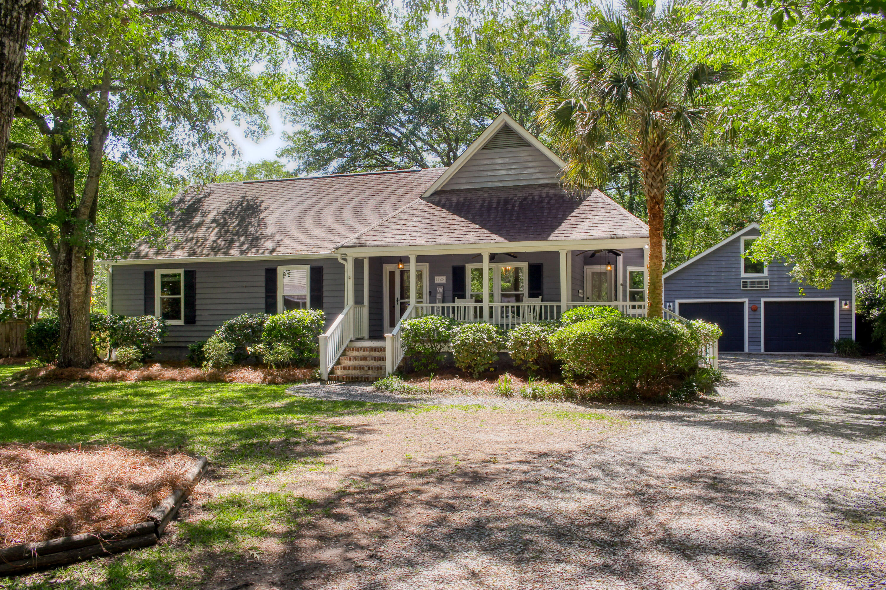 1128 Clapper Court Mount Pleasant, SC 29464 - Photo 21 of 30 1128ClapperCt-CasaVerdeMediaLLC55