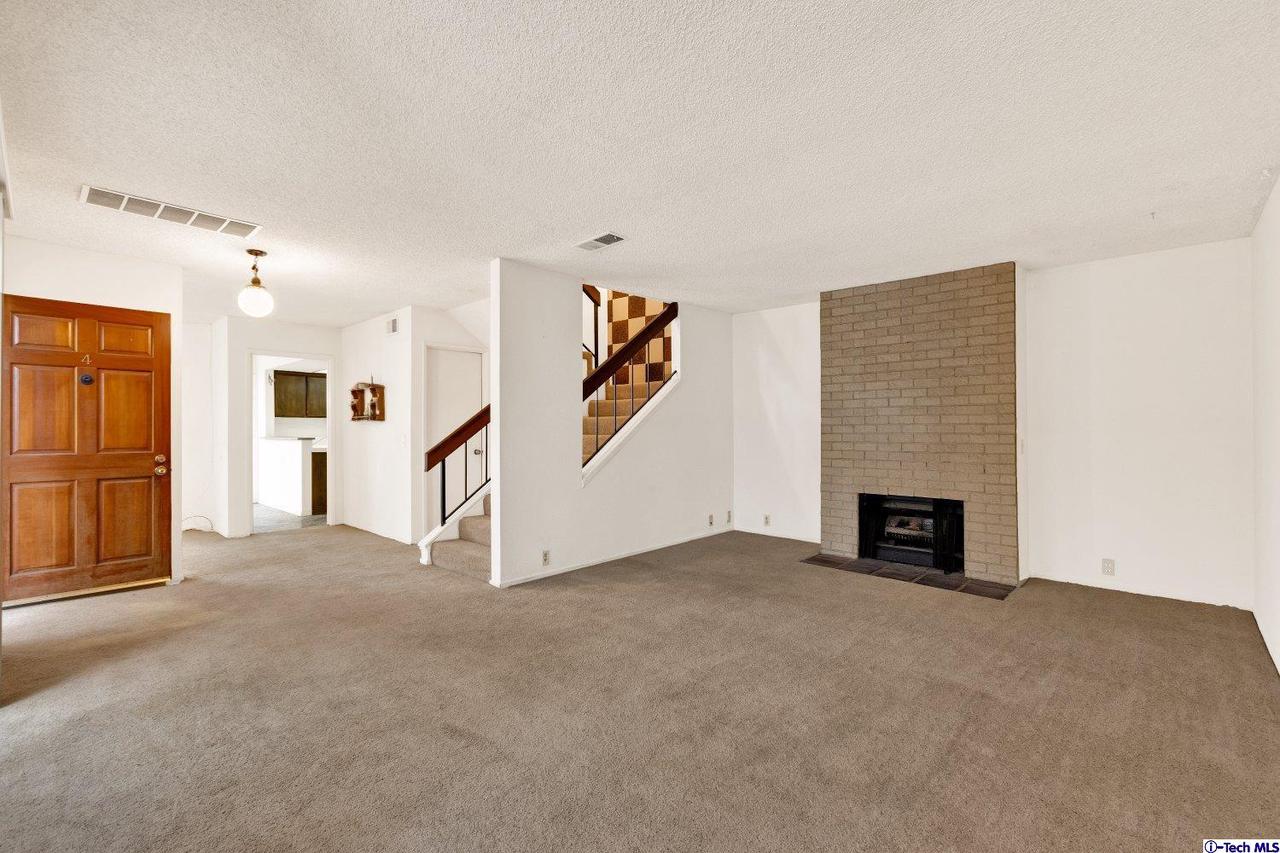 1333 Valley View Road, Unit 4 Glendale, CA 91202 - Photo 5 of 24