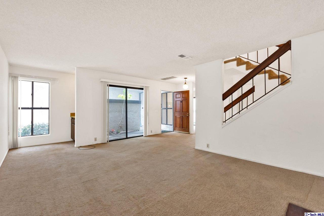 1333 Valley View Road, Unit 4 Glendale, CA 91202 - Photo 6 of 24
