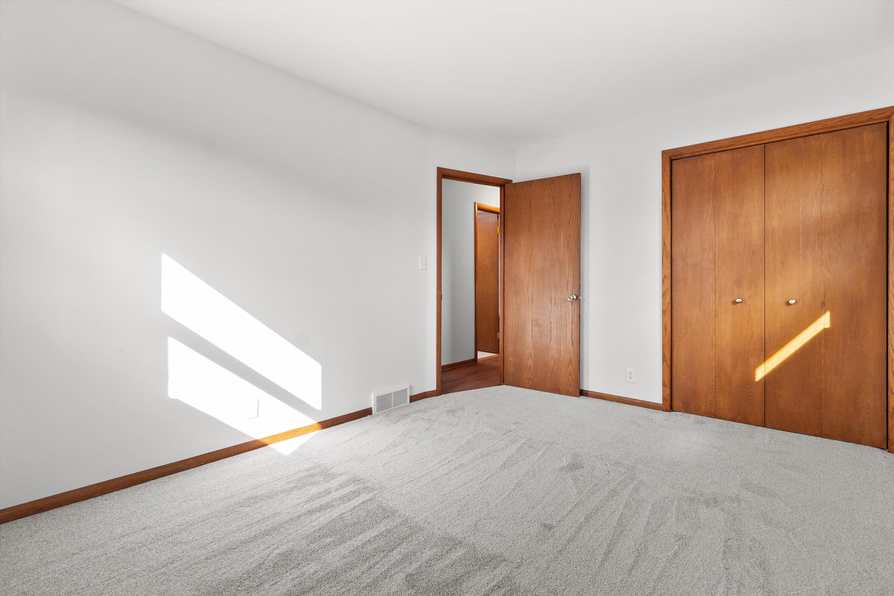 210 Echo Lane Racine, WI 53406 - Photo 19 of 31 2nd Bedroom