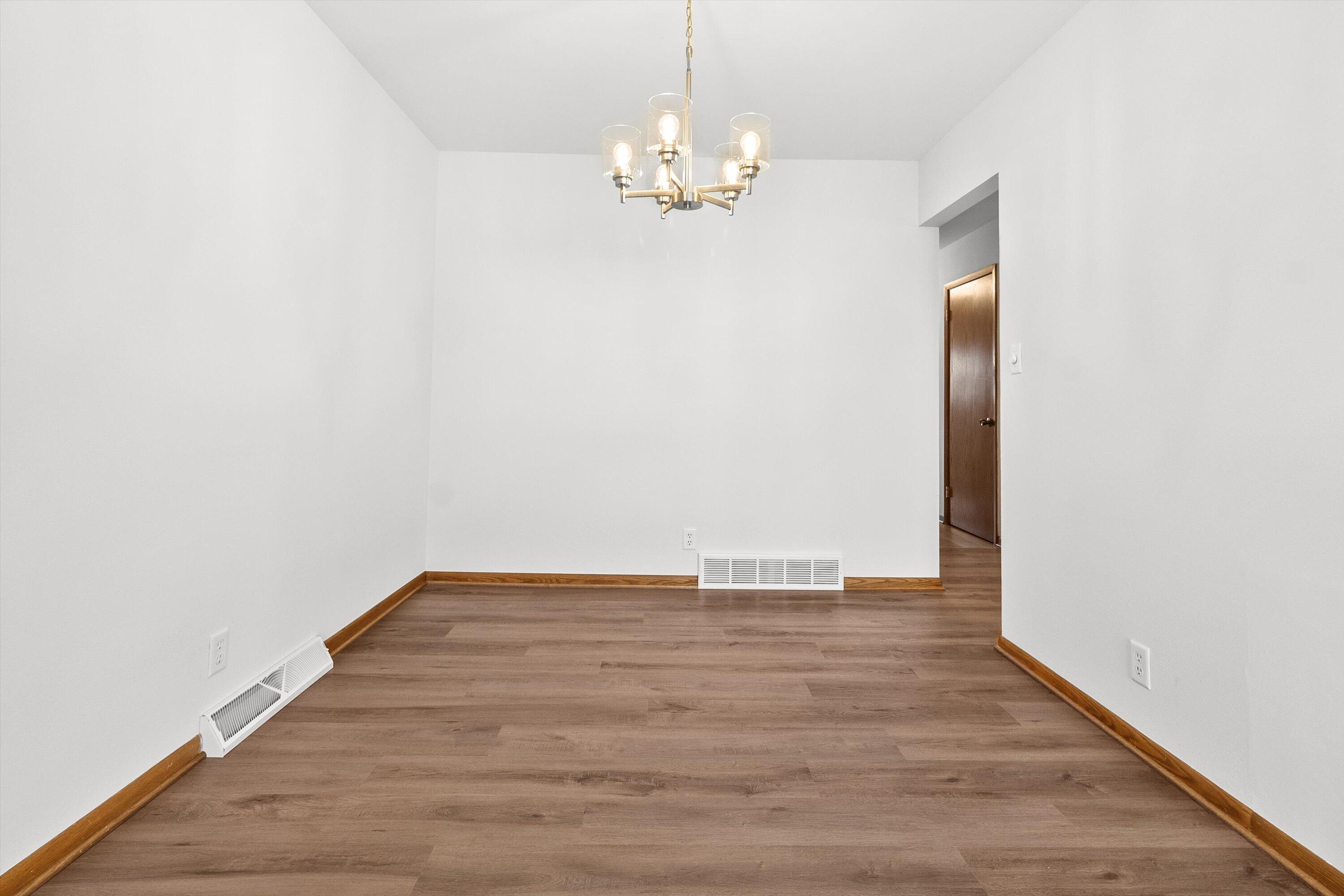 210 Echo Lane Racine, WI 53406 - Photo 7 of 31 Dining Room