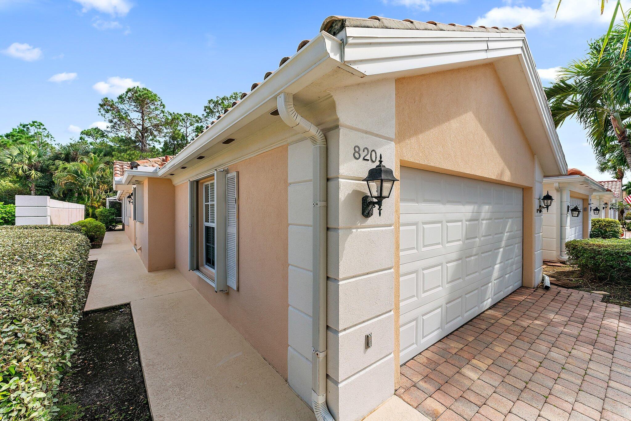 820 Southwest Tamarrow Place Stuart, FL 34997 - Photo 27 of 39 029-820SWTamarrowPl-Stuart-SMALL