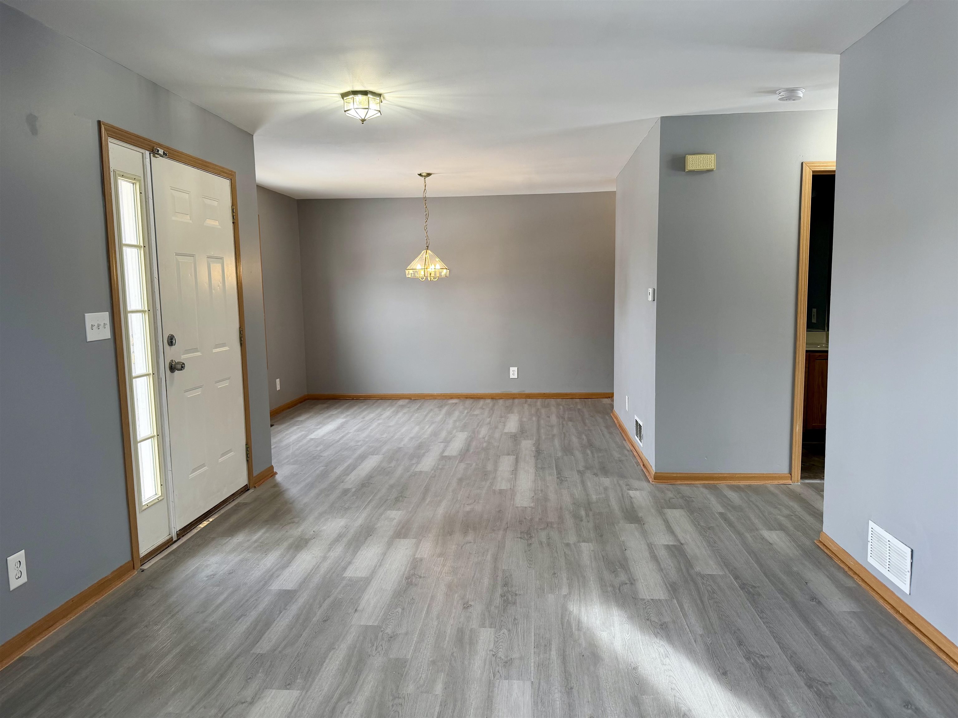 2424 Winfield Lane Belvidere, IL 61008 - Photo 10 of 30